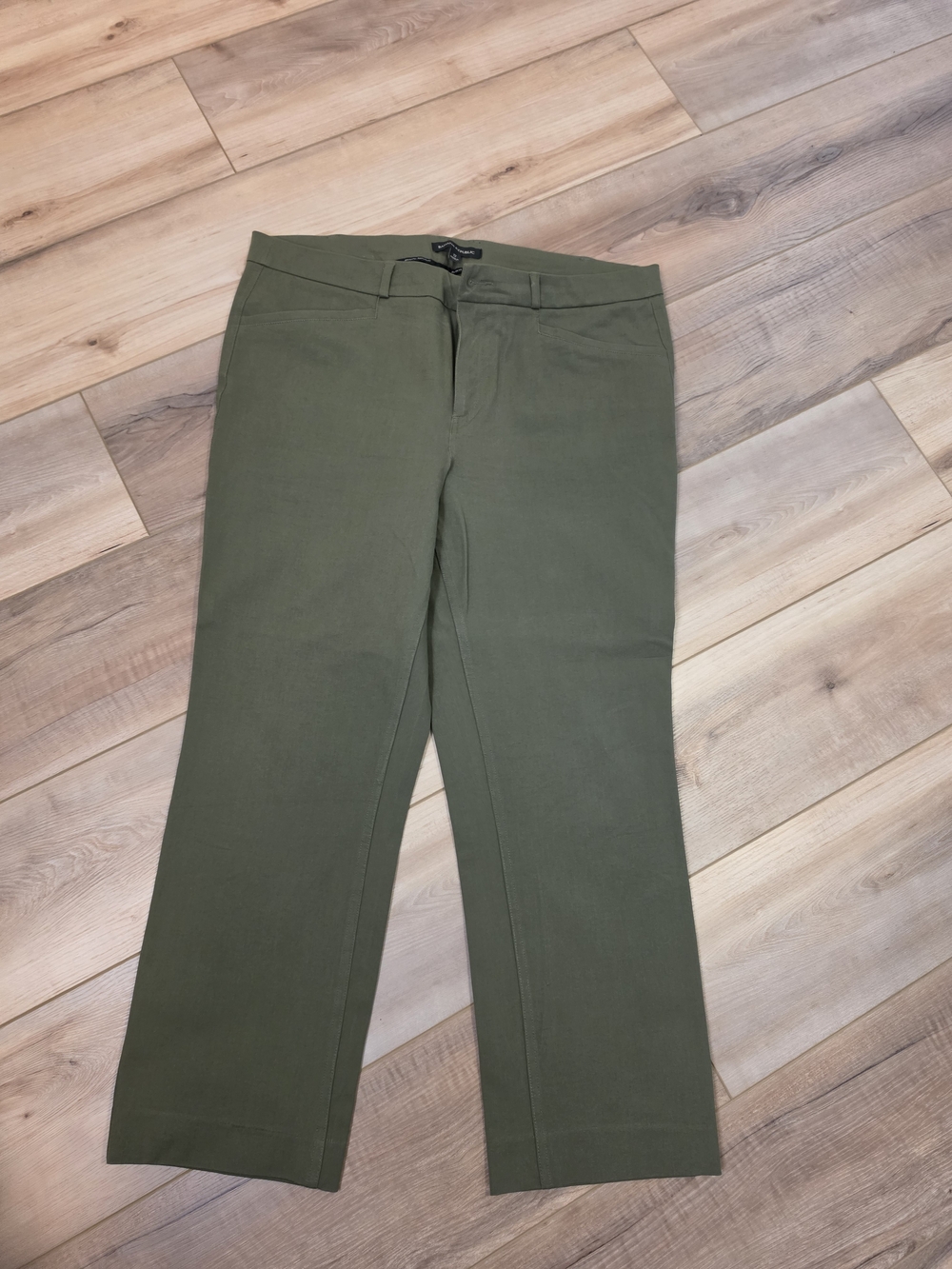 NWT Banana Republic Olive Straight-Leg Jeans